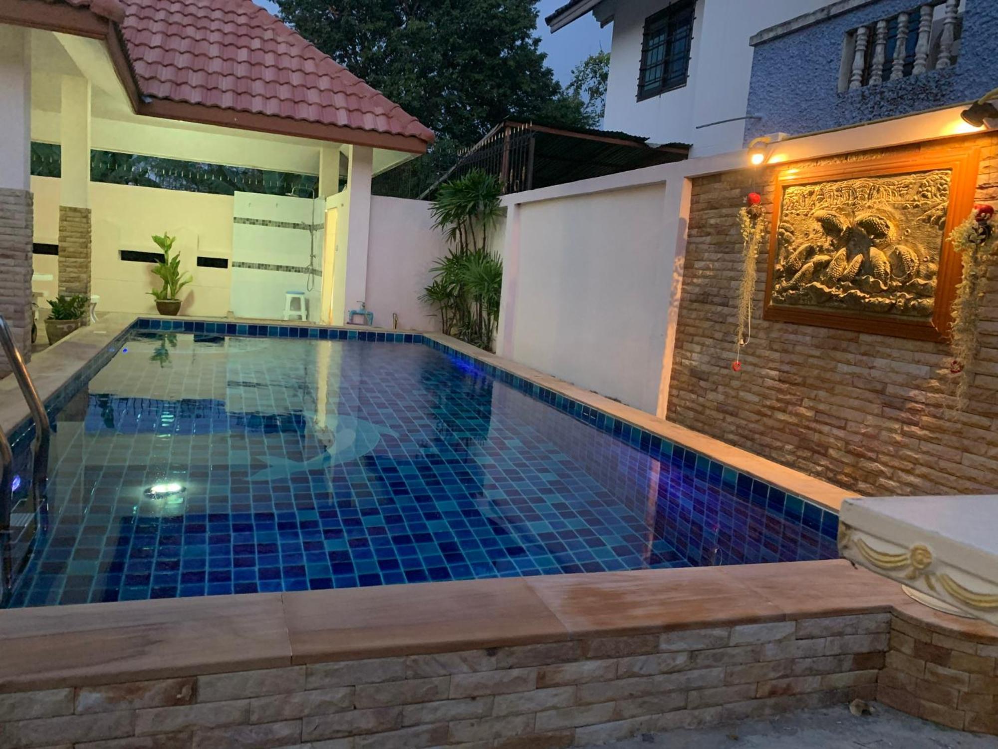 Yoch Pool Villa Pattaya Exterior foto