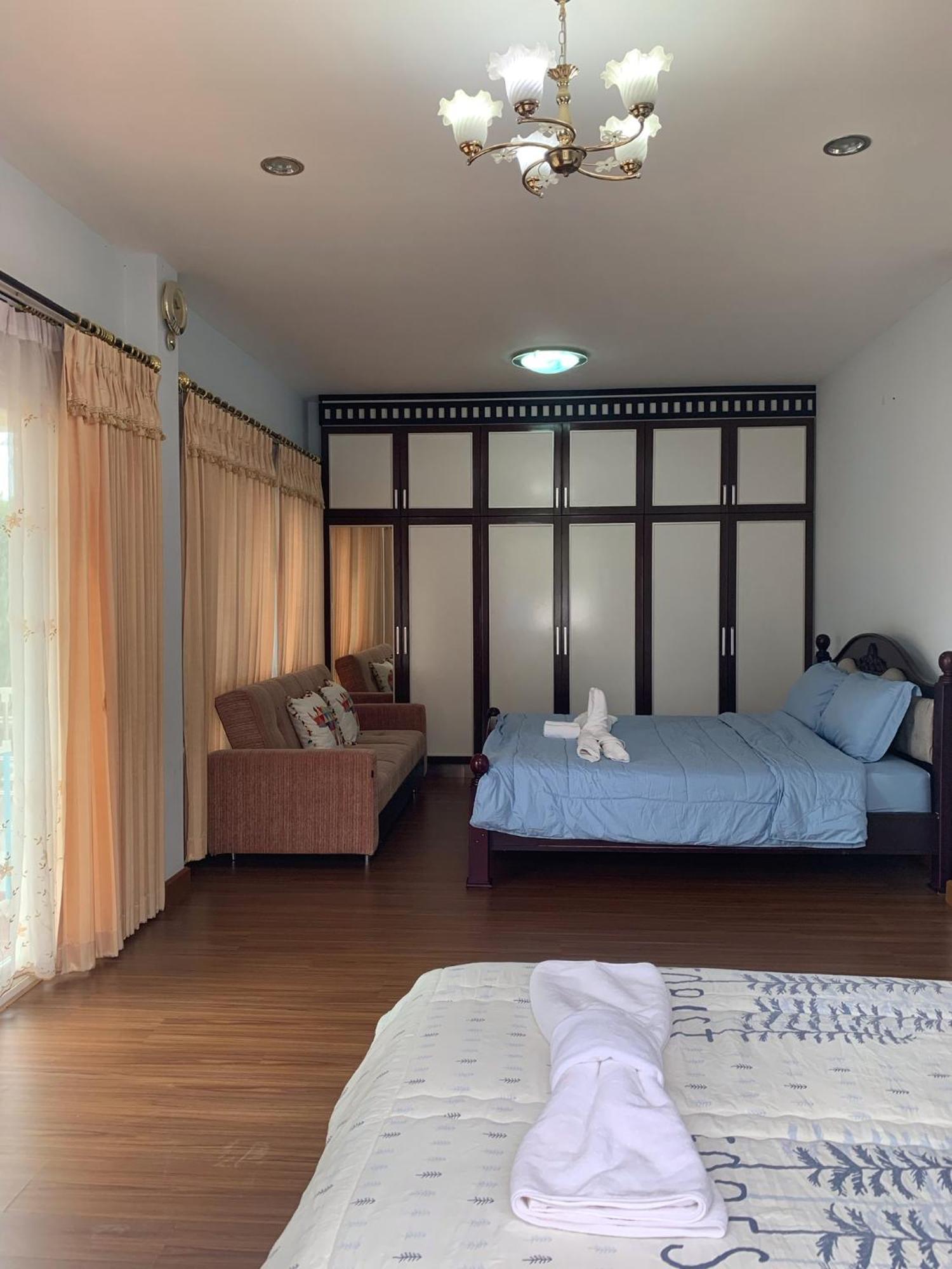 Yoch Pool Villa Pattaya Exterior foto
